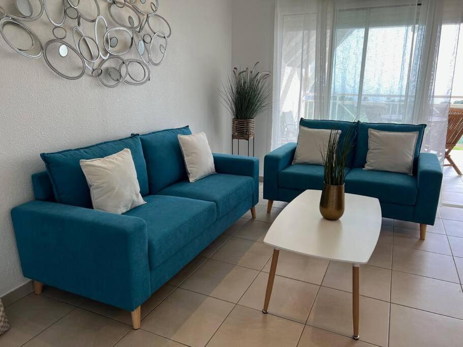 Kanoa Lodge Piscine Et Vue Mer Сейнт Клод Екстериор снимка