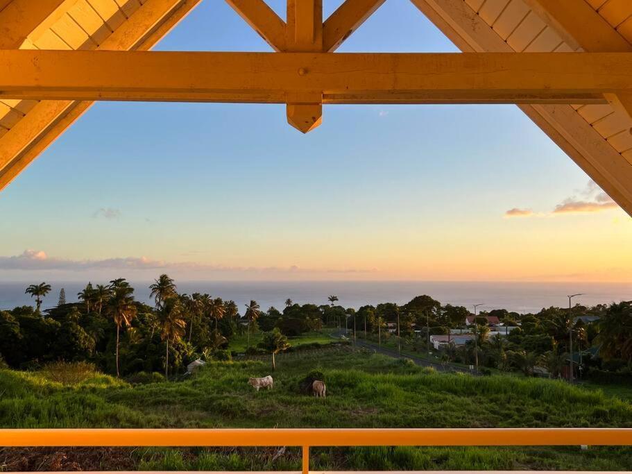 Kanoa Lodge Piscine Et Vue Mer Сейнт Клод Екстериор снимка